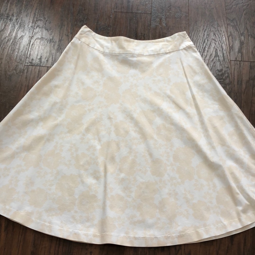 Pretty semi circle skirt from Gap Sz 8
